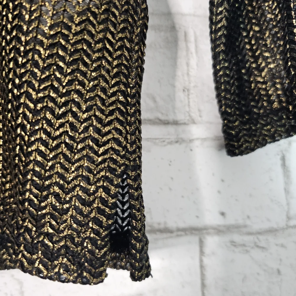 ☆ DREAM, PLAY, IMAGINE... Loose-knit Sheer Chevron Gold Top, 5/6 ☆